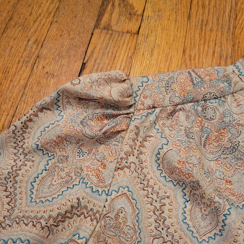 Vintage Western 12 Blouse Tan Paisley Ruffle Neck Puff Shoulder Lightweight Boho